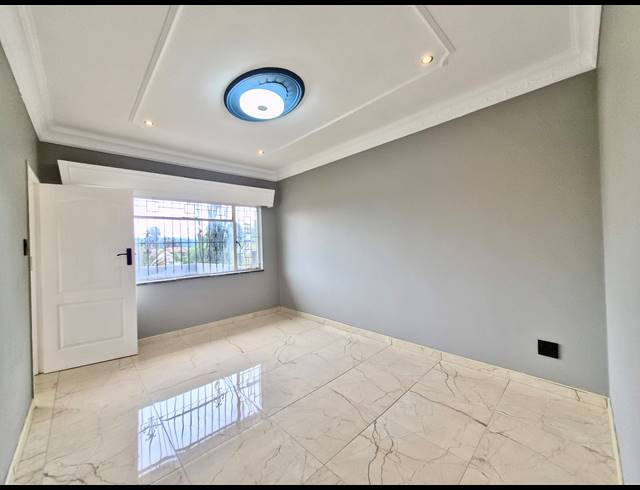 3 bed property to rent in ILLIONDALE